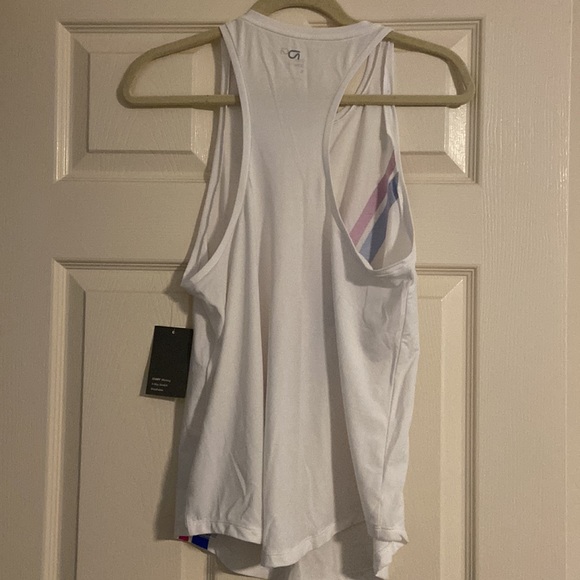 GapFit Work Out Tank Top - Picture 3 of 3
